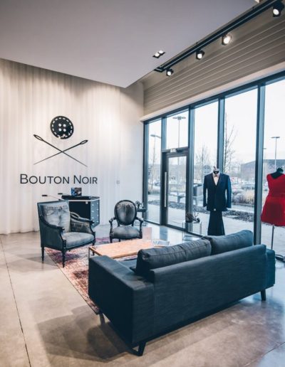 guillaume-da-silva-architecture-intérieure-lille-nord-bouton-noir-vetement-sur-mesure-boutique-retail-showroom-concept